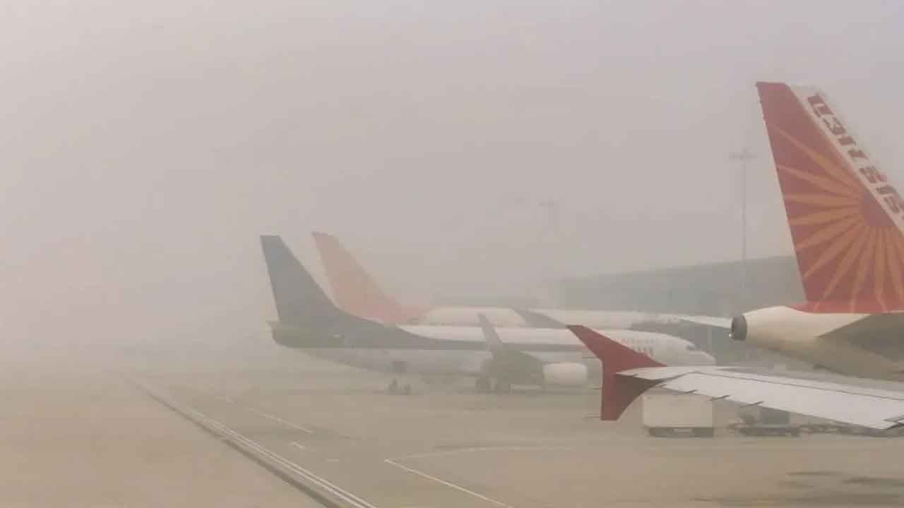 Fog pushes visibility to zero in Delhi flights and trains delayed