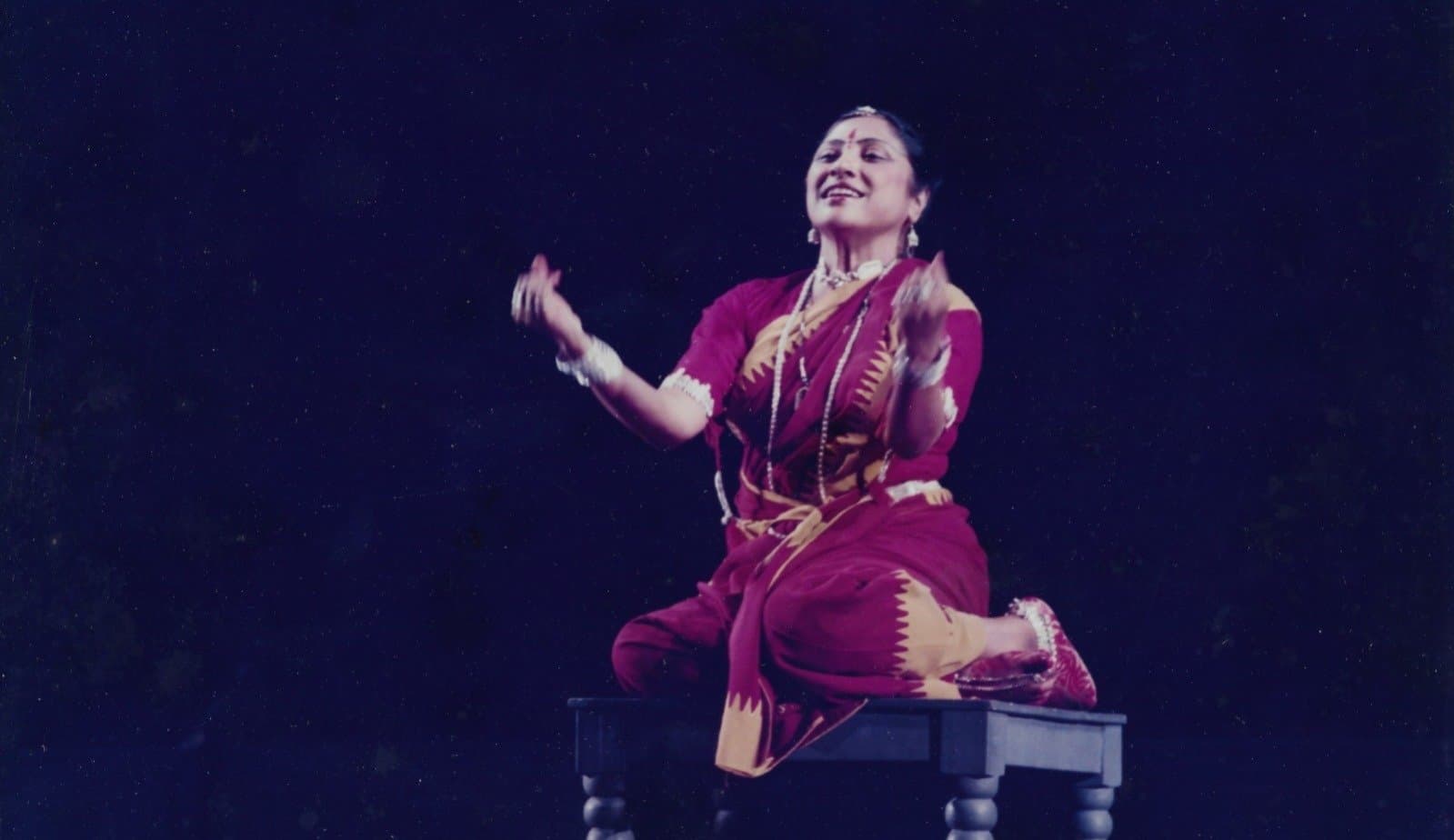  i am not a shaoli mitra, nor do i have the ability to be a shaoli mitra,  arpita ghosh at aajkal.in