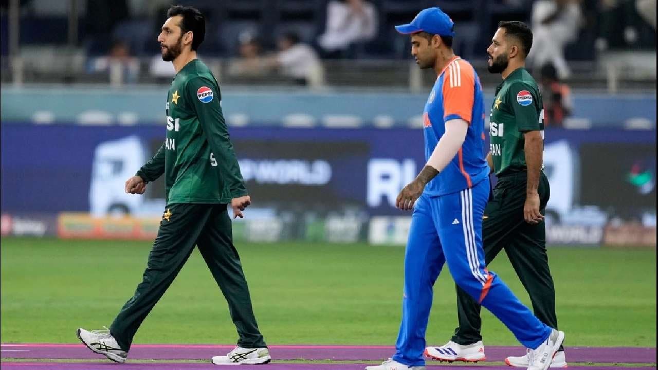Pakistan Courts Controversy With Handshake Dig at India in Australia T20I Series Promo