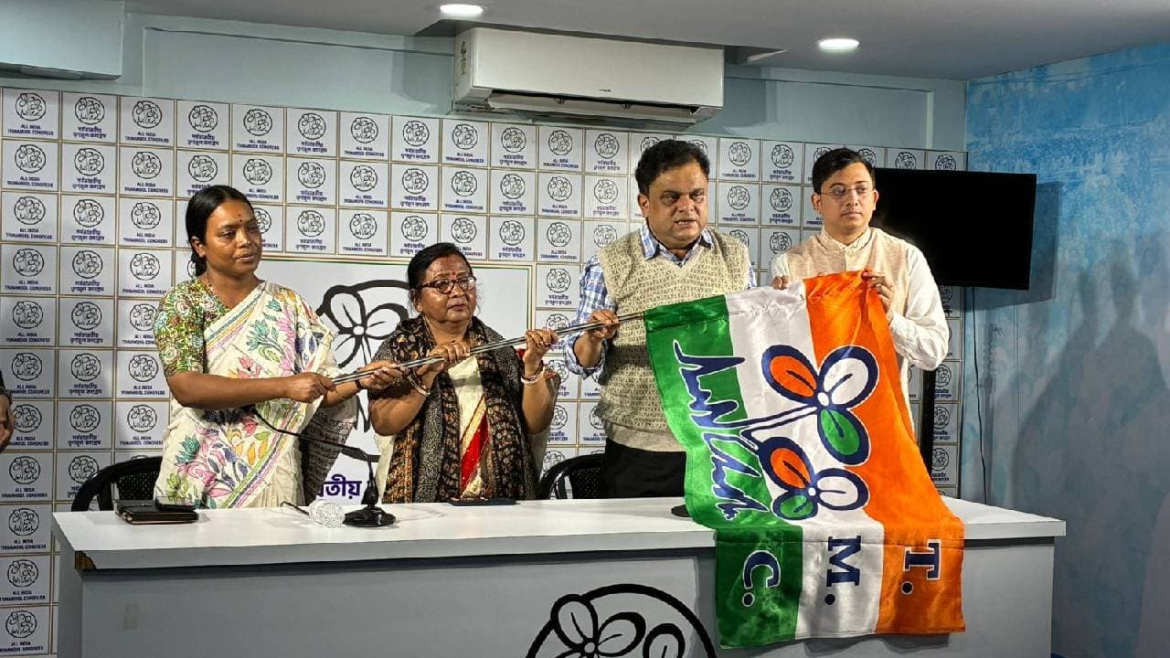 BJP MP Khagen Murmus first wife Aruna joins Trinamool congress