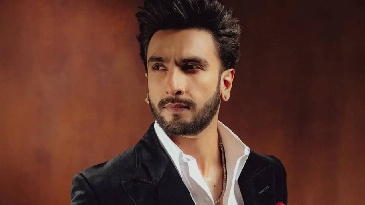 Ranveer Singh danced on Kolkatas Howrah Bridge with six or seven stitches on leg