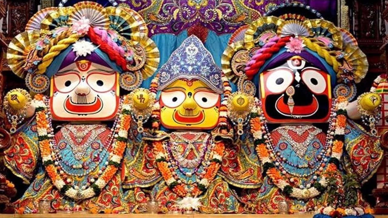 Following a dispute over the placement of the idols of Lord Jagannath and Balaram the Puri temple administration has stopped selling calendars 