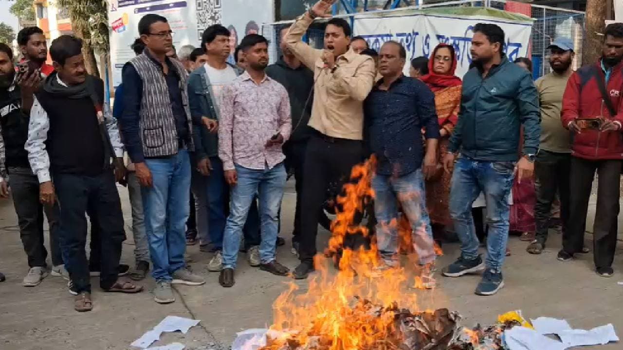 Violence Erupts in Asansol Over SIR Form-7