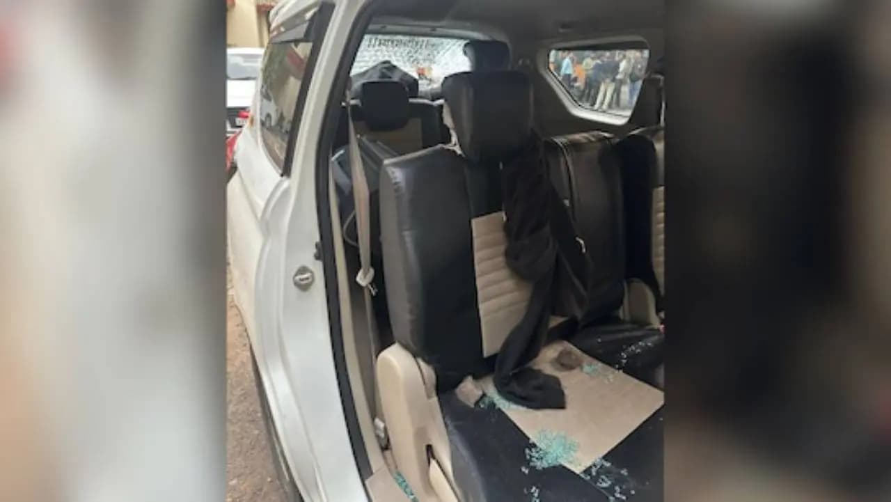 Men On Bikes Attack Goa Police Car In Madhya Pradesh To Free Criminal