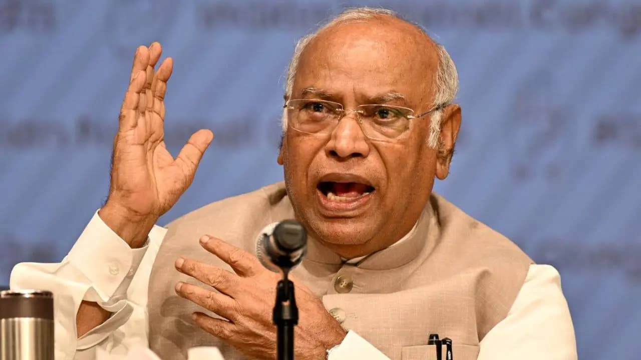 Kharge Asks Why Minimum Wages For Agricultural Workers in Several States Havent Been Revised Since 2014