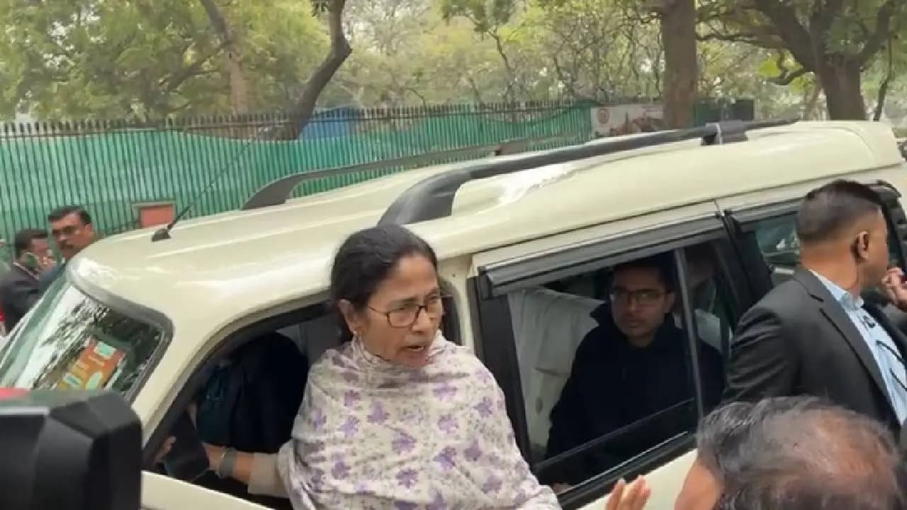 Mamata Banerjee slams BJP and Delhi Police after visiting Banga Bhawan