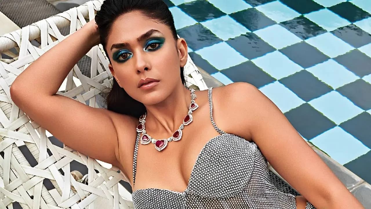 When Mrunal Thakur revealed her ex boyfriend ran away because of this reason 