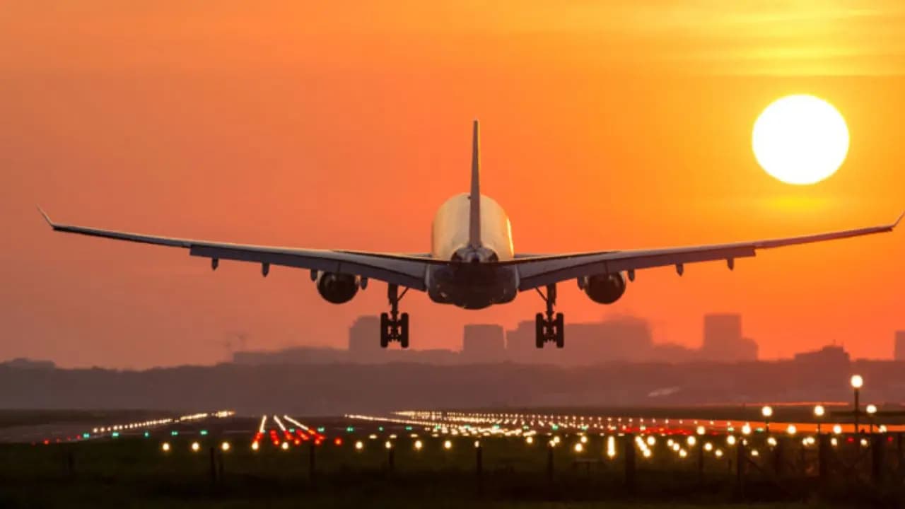 Book flight at this time of midnight you may have to pay 60 percent less than actual price