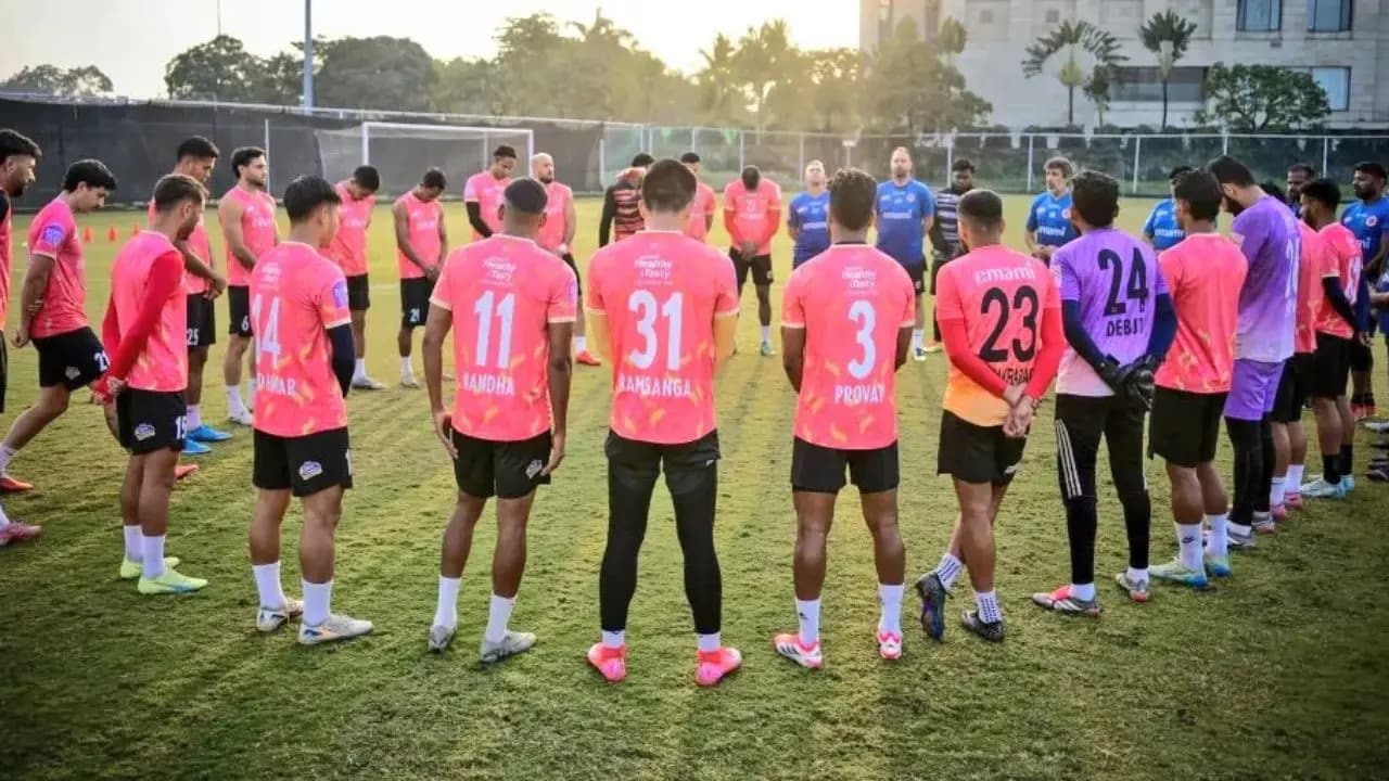 East Bengals new foreigner Youssef Ezzejjari and Mohammed Rashid will land in Kolkata and join practice 