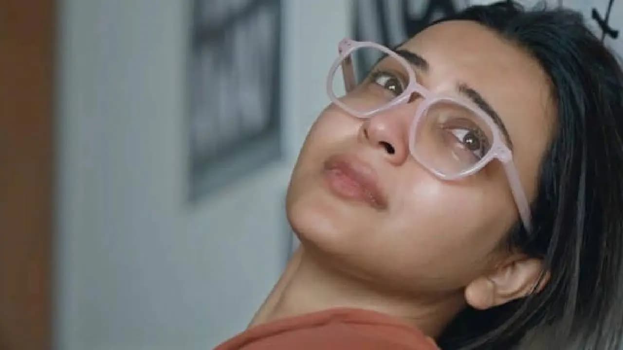 Koushani Mukherjee and Shoumo Banerjee will be seen together in upcoming Hoichoi series 