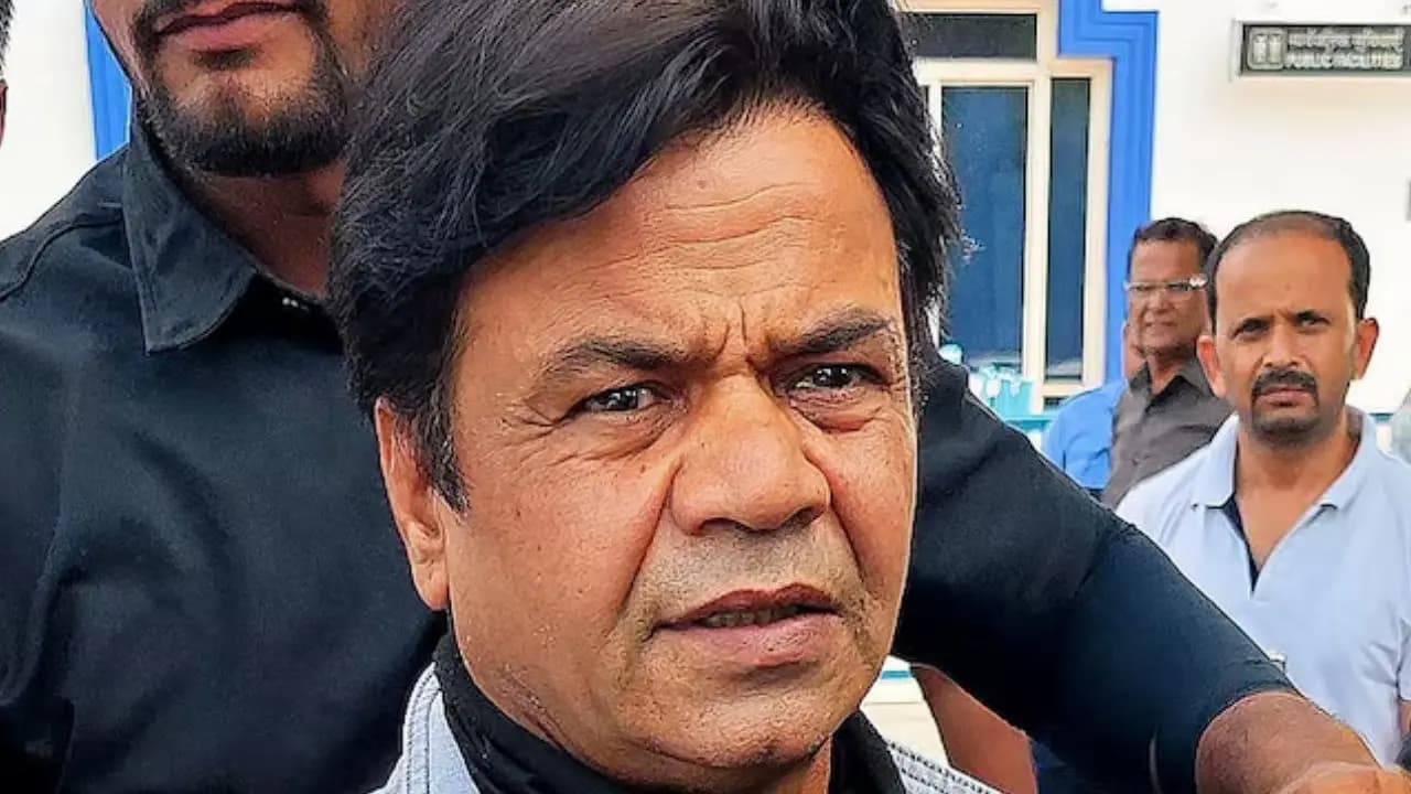 Rajpal Yadav surrenders as Delhi High Court refuses relief in cheque bounce cases