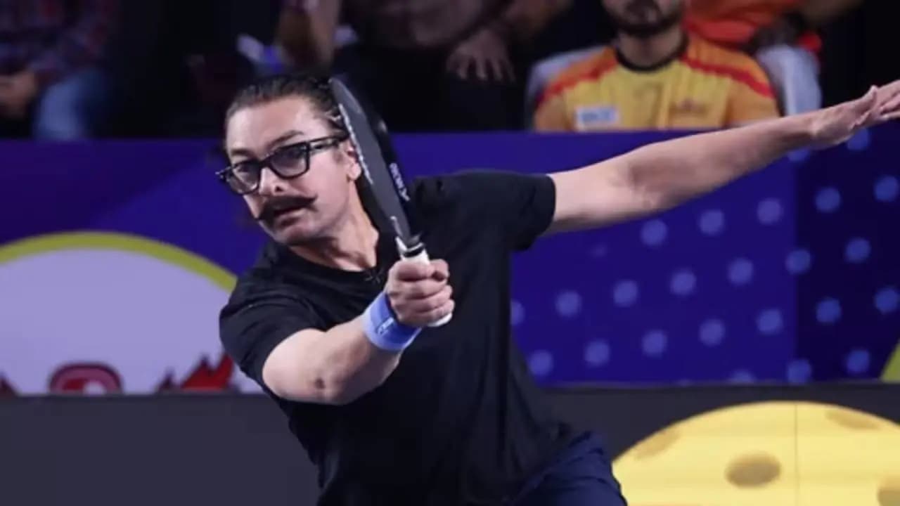 Aamir Khan Falls on Court but Continues Playing Pickleball Match