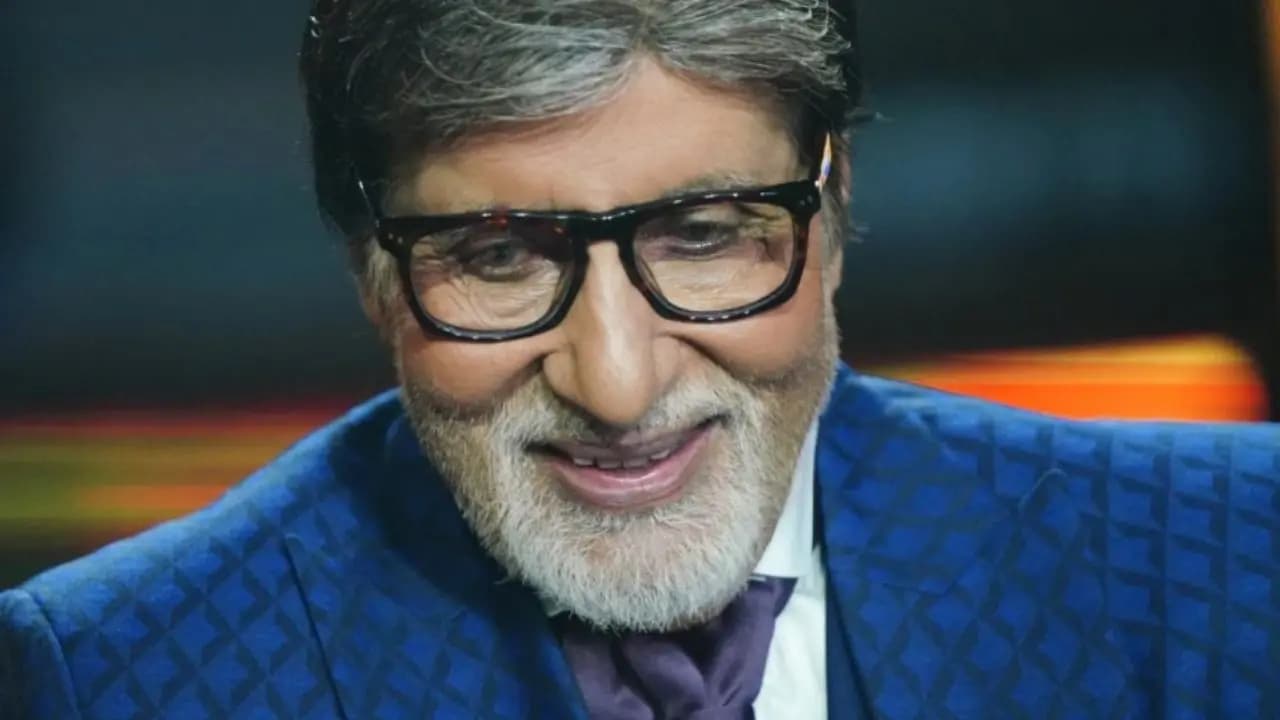 একবার দেখার ইচ্ছা! প্রতিবেশীর আবদারে কী করলেন অমিতাভ