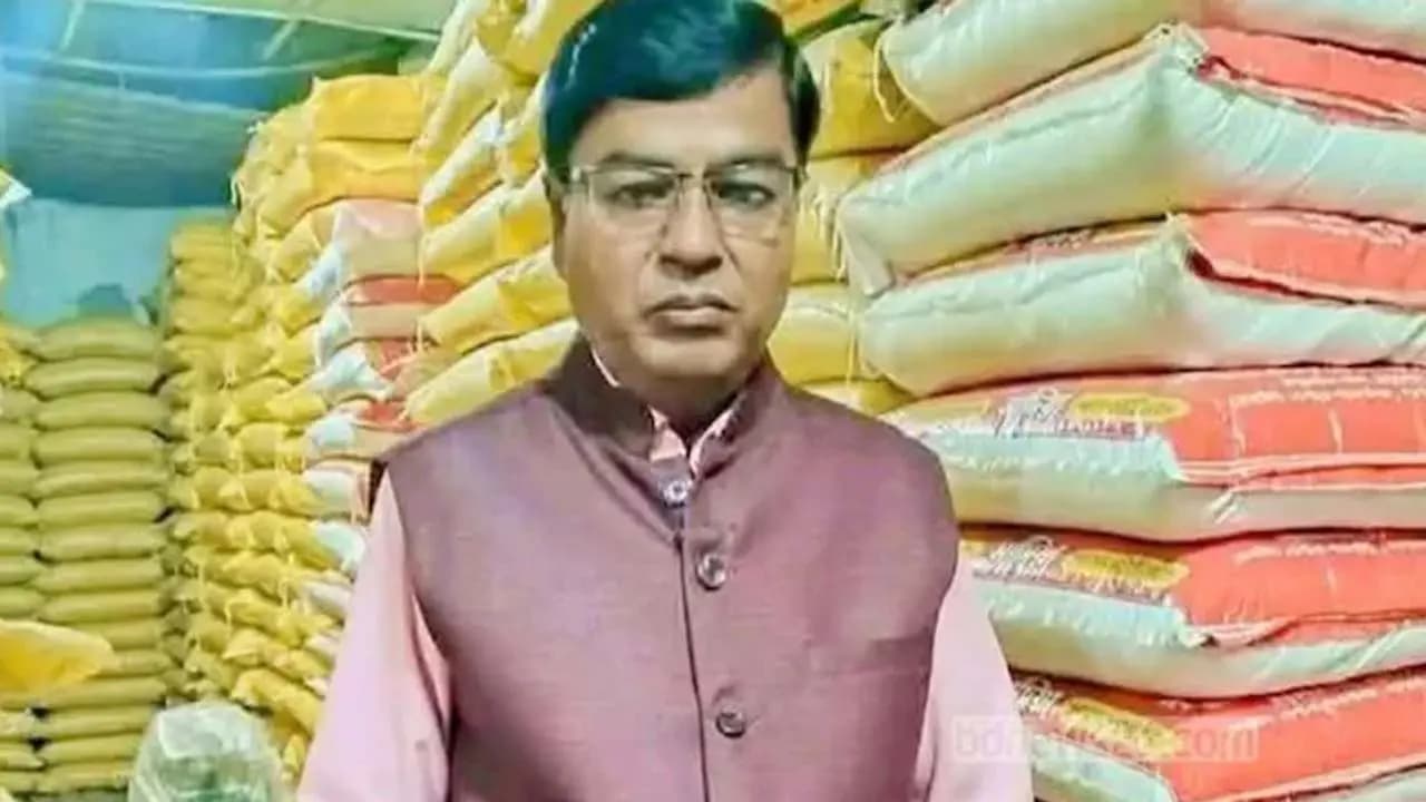 48 hours before Bangladesh polls minority trader stabbed to death in his shop