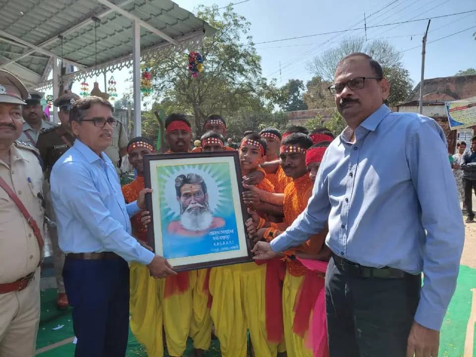 Handicrafts and food made by prisoners Eye-catching fair
