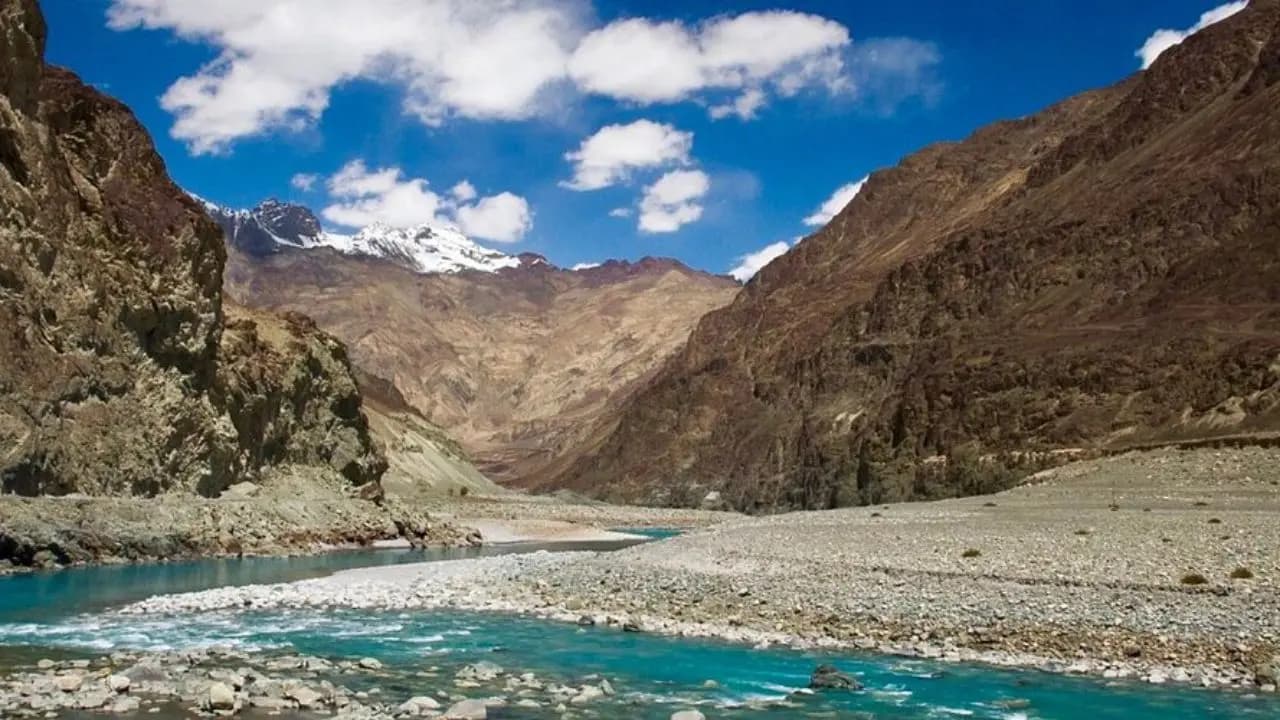 Do you know the last village on India-Pak border was part of Pakistan before 1971 war