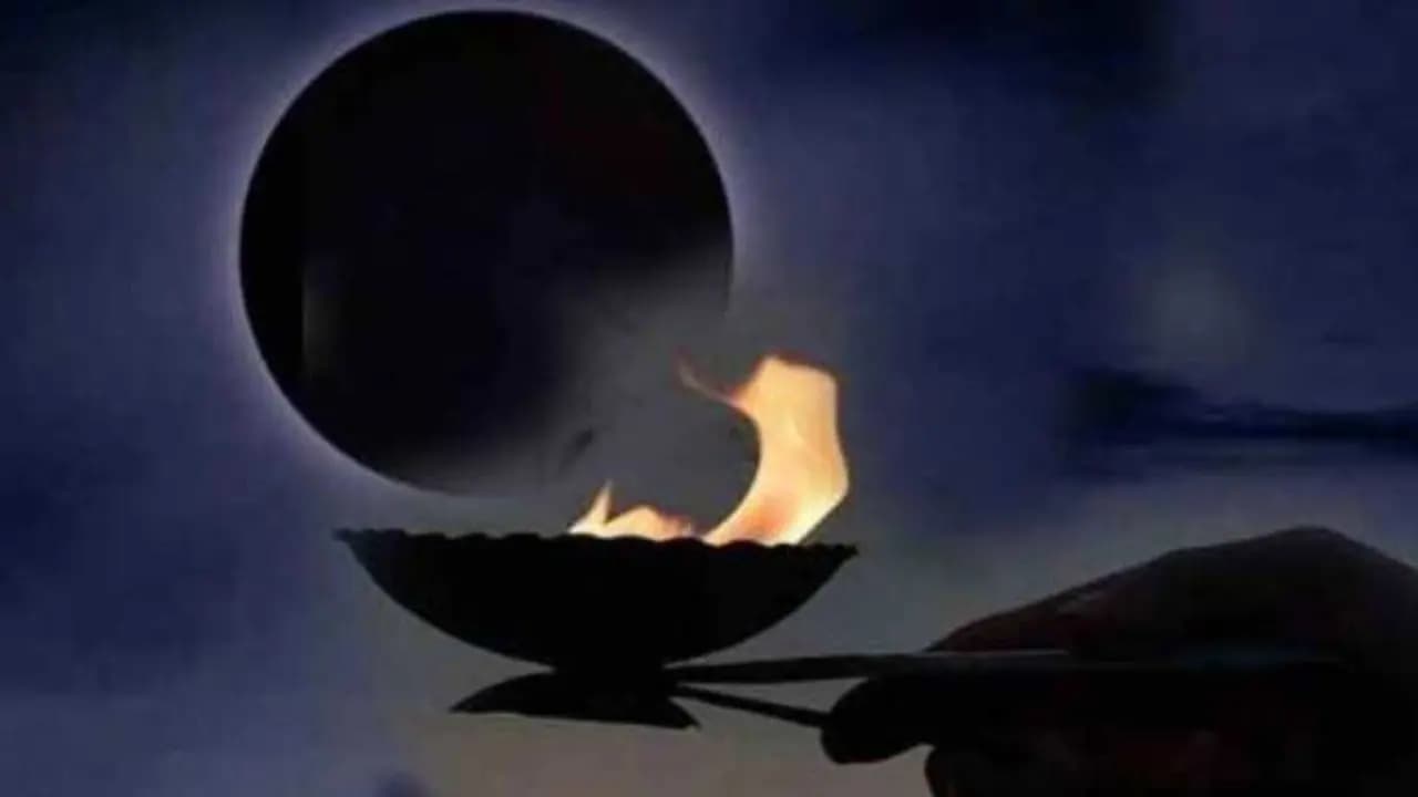 Falgun Amavasya 2026 try these remedies