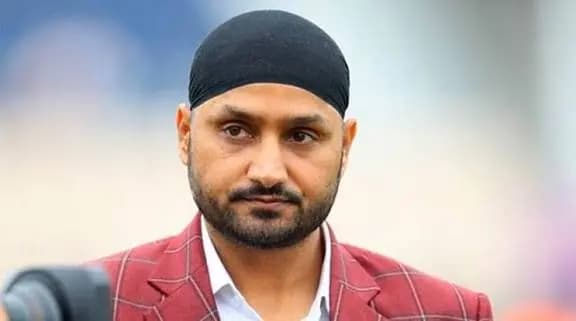 Stop talking nonsense - Harbhajan Singh blasts former Pakistan star 