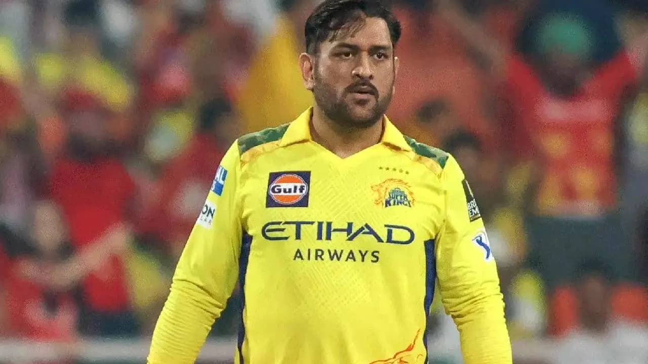 Madras High court asks Mahendra Singh Dhoni to pay RS 10 lakh for CD transcription in defamation suit