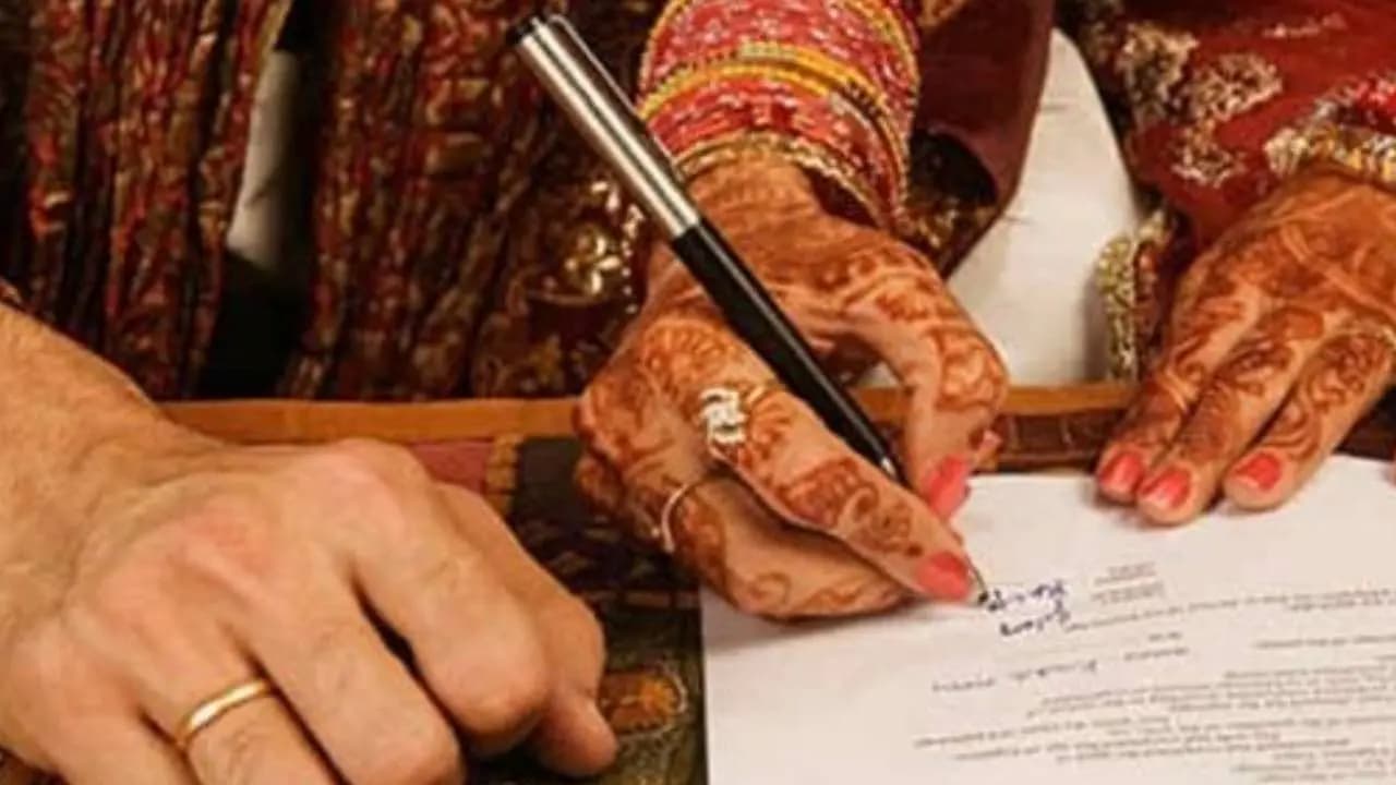 Allegations of love jihad in meerut by hindu groups