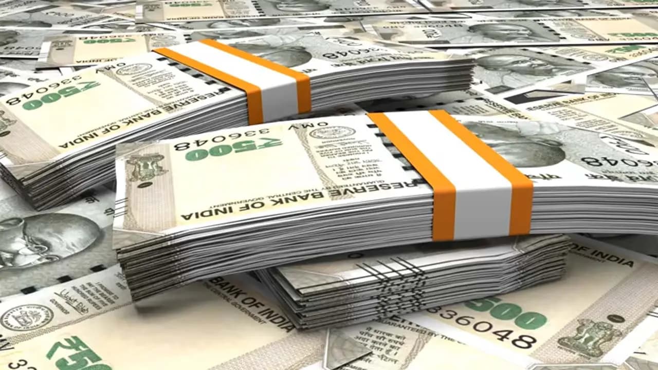 Return of RS 54 lakh on investing rupees 250 daily in how many days know about this LIC policy 