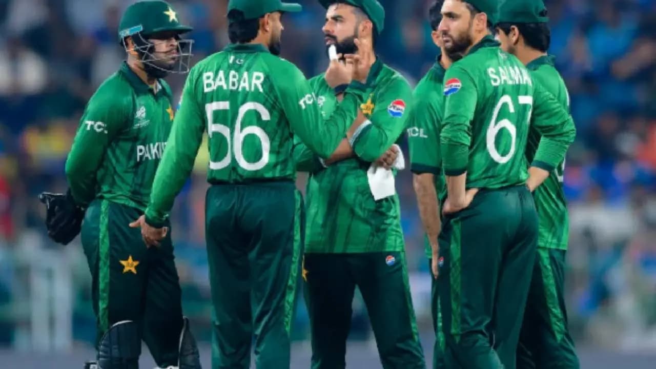 T20 World: Pakistan beat Namibia by 102 runs and qualify for super eight