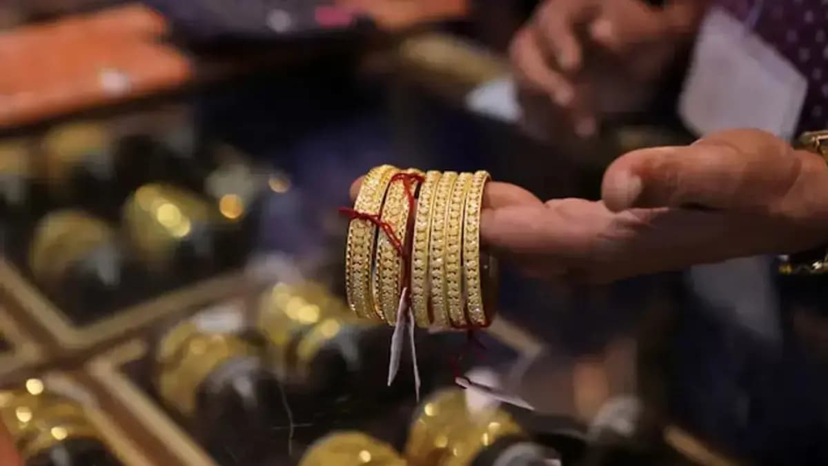 Golds glitter dims: is this the buying opportunity that many of the investor missed earlier