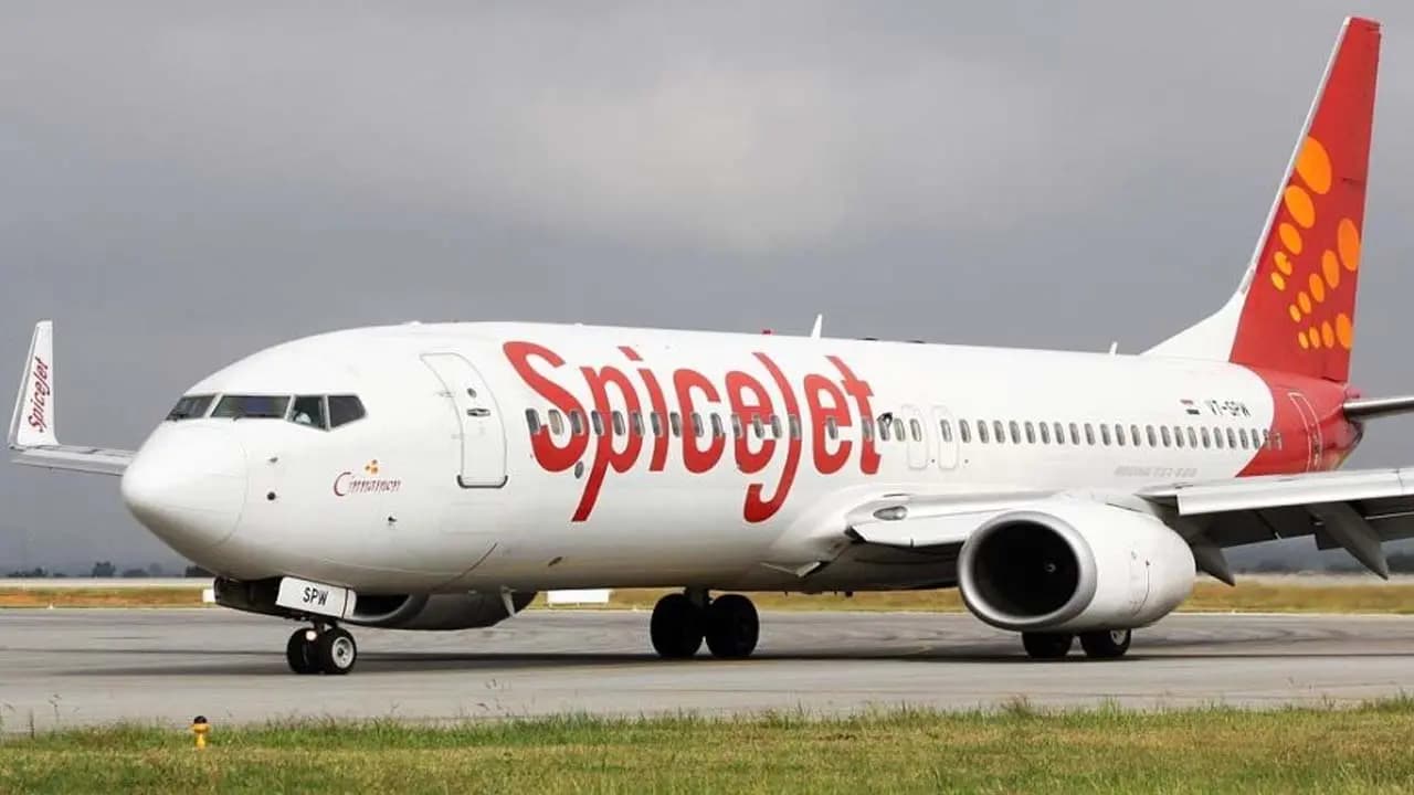 Bangladesh bars SpiceJet from using its airspace
