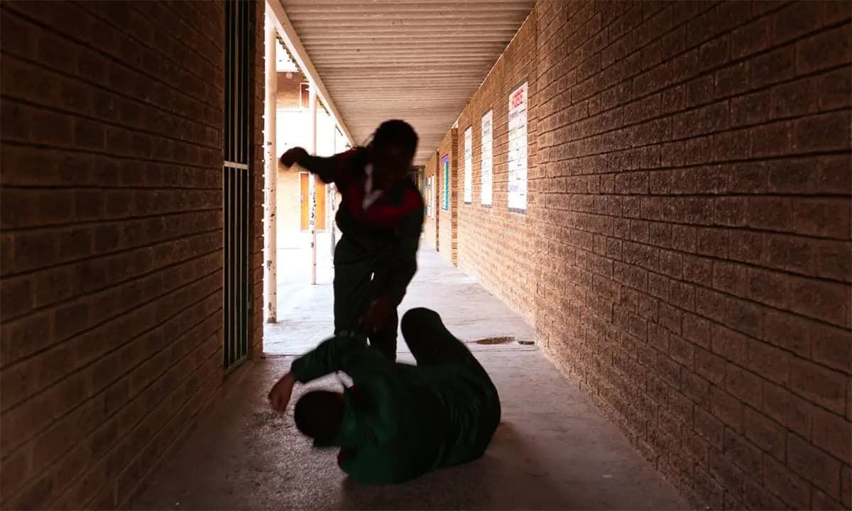 Medical Student Assaults Professor After Being Stopped From Cheating 