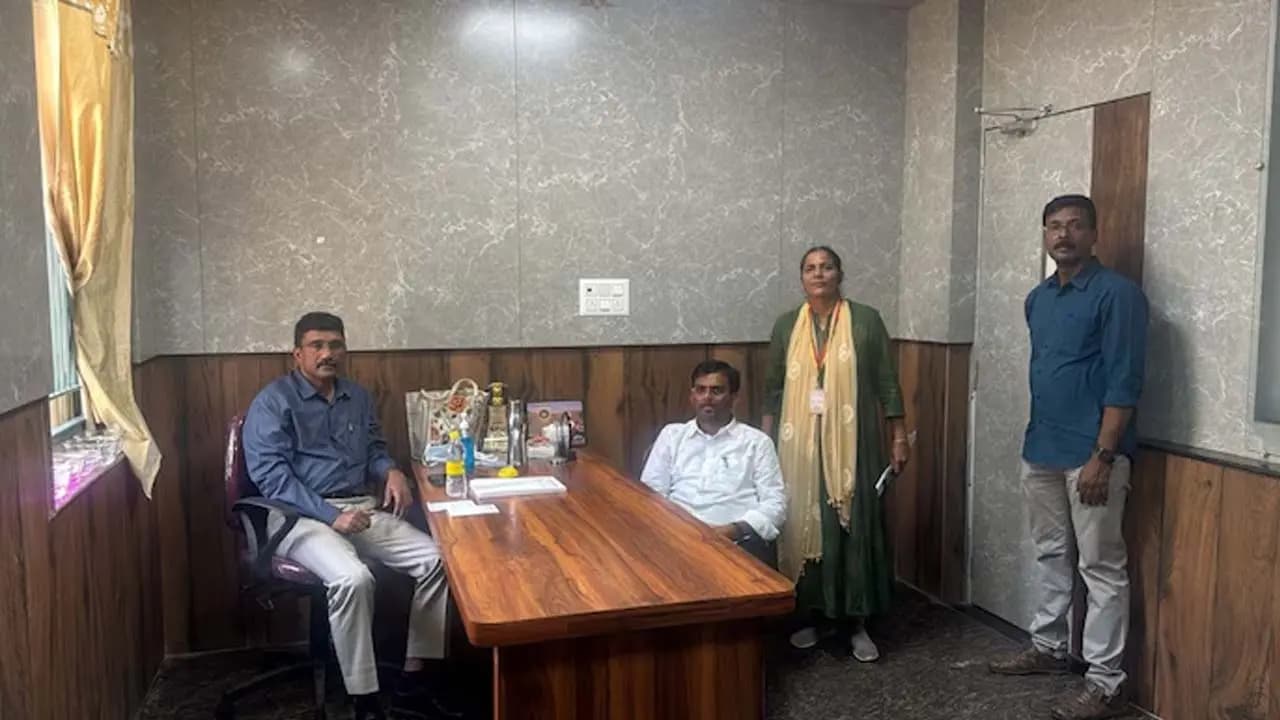 Karnataka BJP MLA Chandru Lamani caught red-handed accepting Rs five lakh bribe arrested
