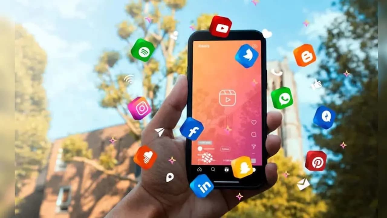 After Andhra Karnataka may considers smartphone curbs for students under 16