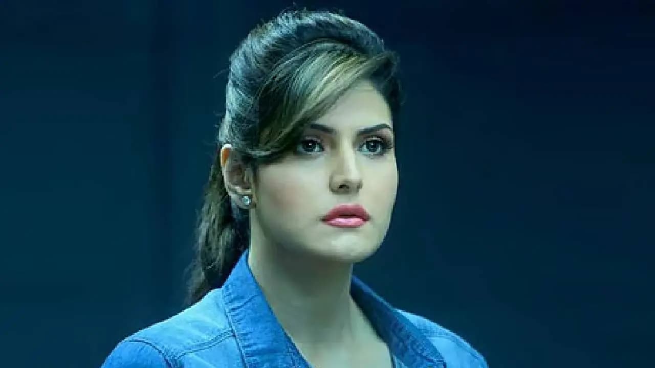 Bollywood actress Zareen Khans mother hospitalized again 