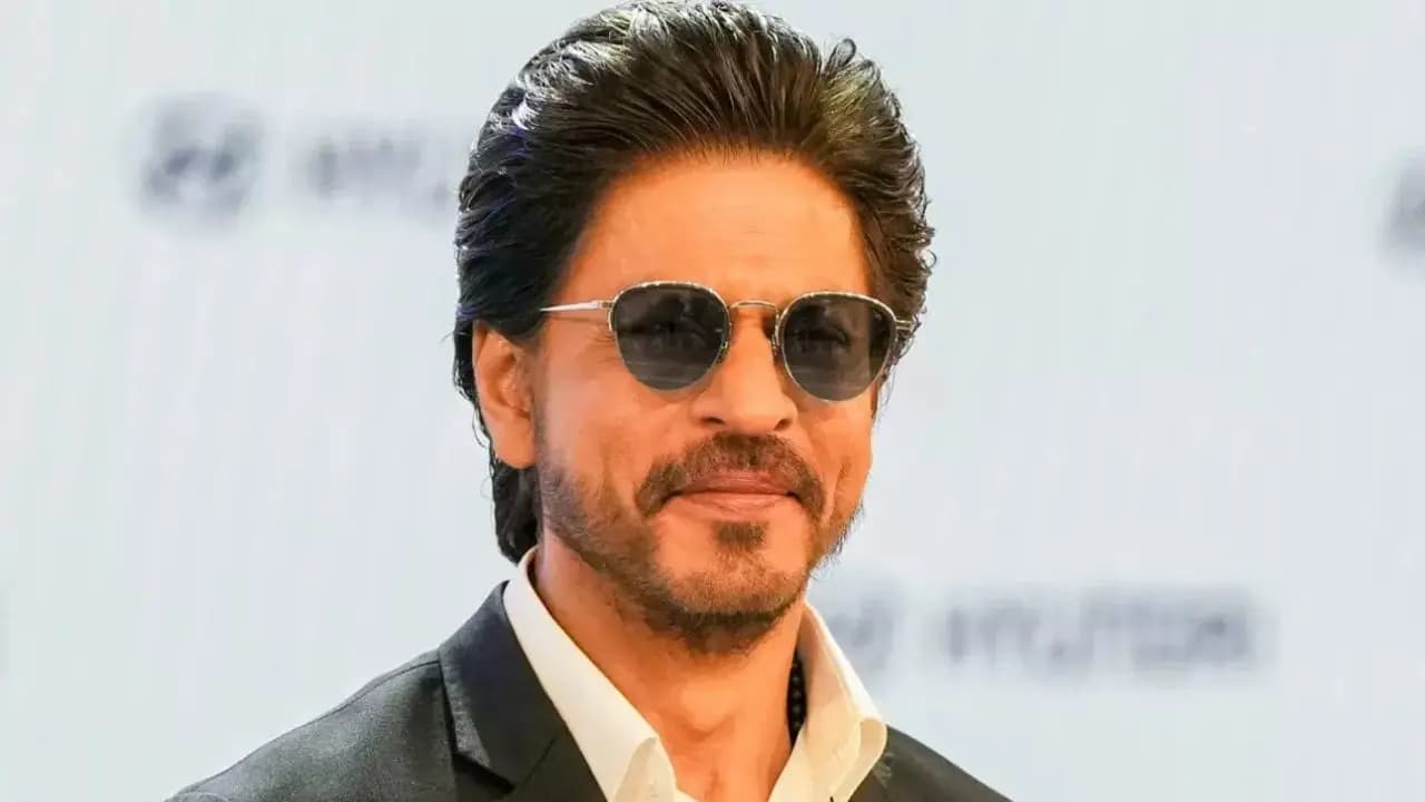 Shah Rukh Khan is working despite his serious health issues claims govind namdev