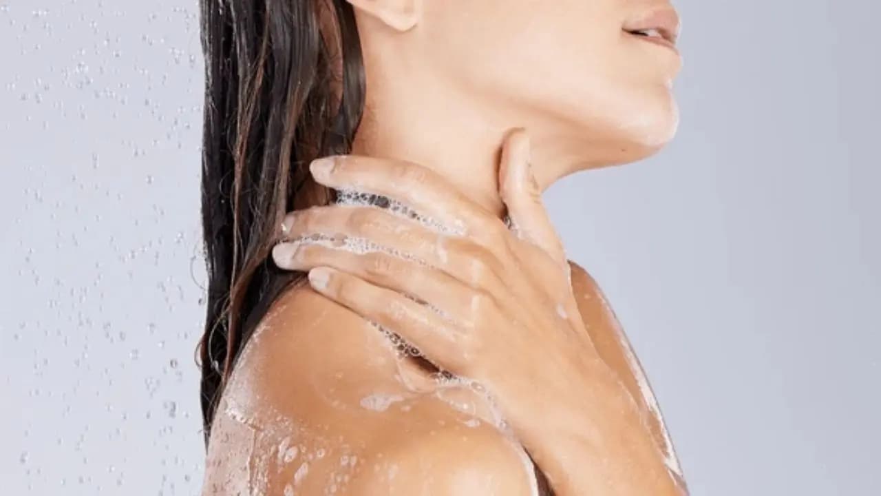 Homemade tan removal soap to remove tan and brightens complexion