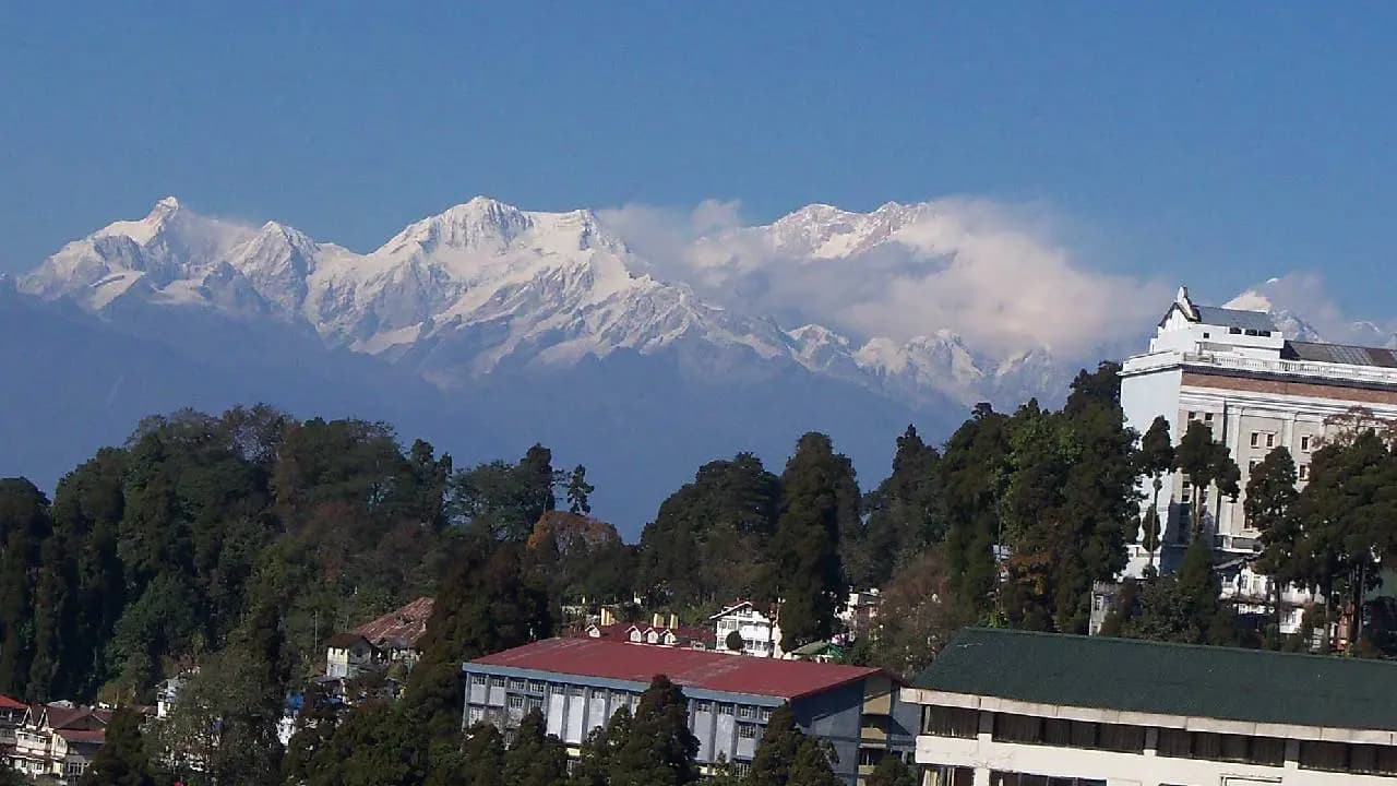 North Bengal hotels are ready for Bangladeshi tourists