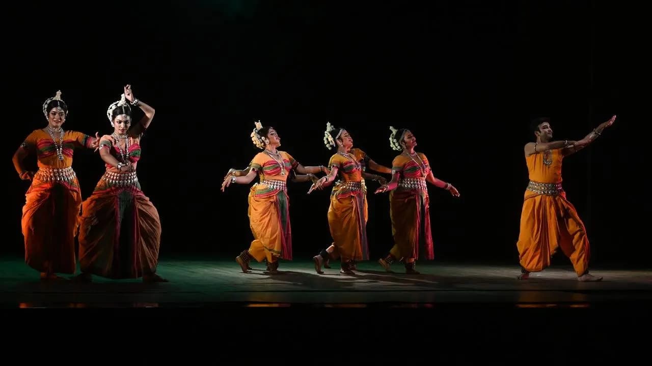 Parijat celebrates legendary Indian classical dancer Kelucharan Mohapatra s legacy through dance