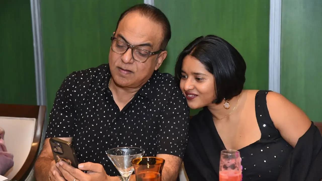 Arindam Sil gets emotional as daughter ties the knot