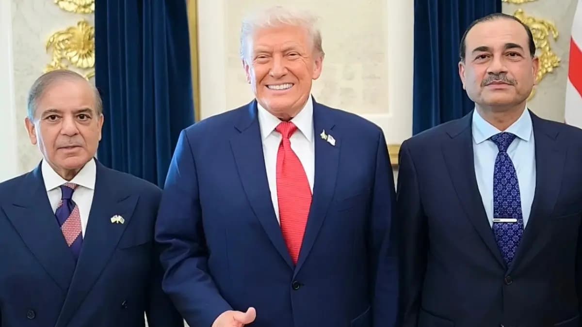 Amid tension Pakistan and Afghanistan US President Donald Trump praised Shehbaz Sharif and Asim Munir