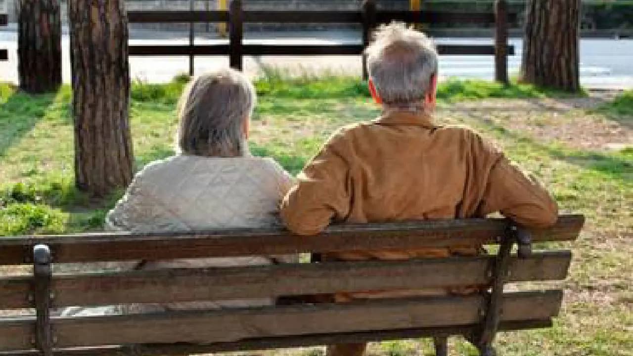 Almost 20 decomposed body of elderly man in bidhannagar mortuary in last 50 days