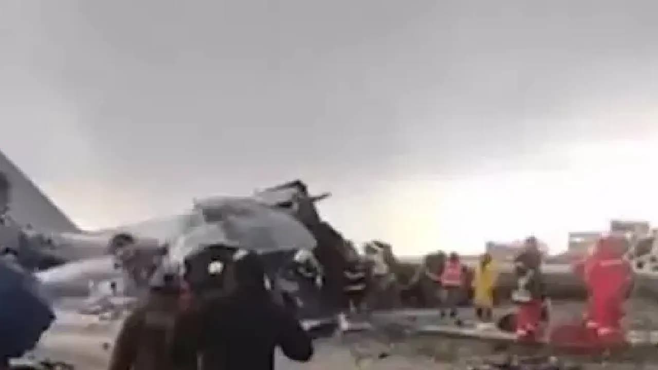Several Killed As Bolivian Military Plane Carrying Banknotes Crashes On Highway