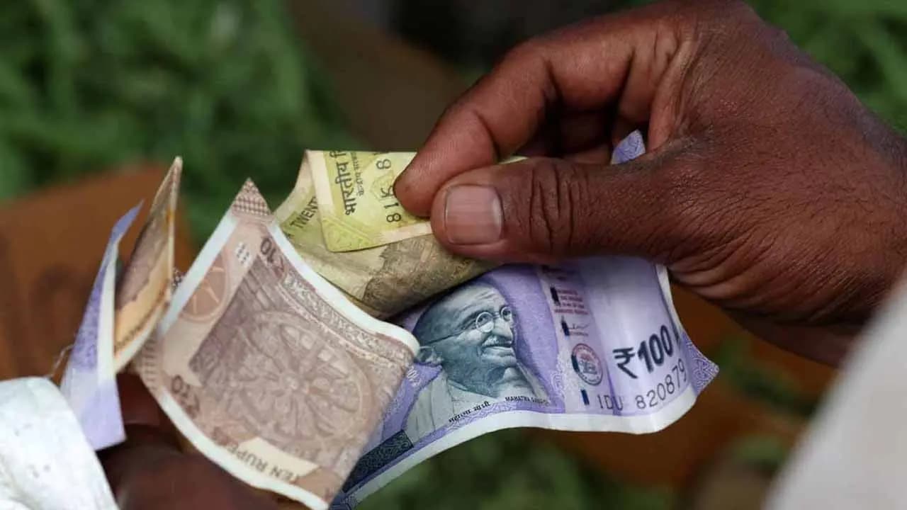 These Fantastic Four Mutual Funds makes happy life for Senior Citizen 