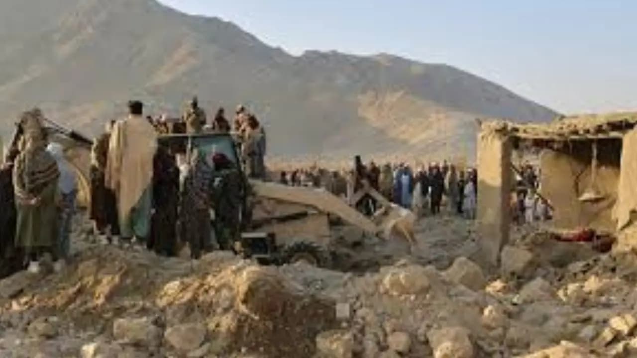 Pakistan launches multiple strike in afghanistan