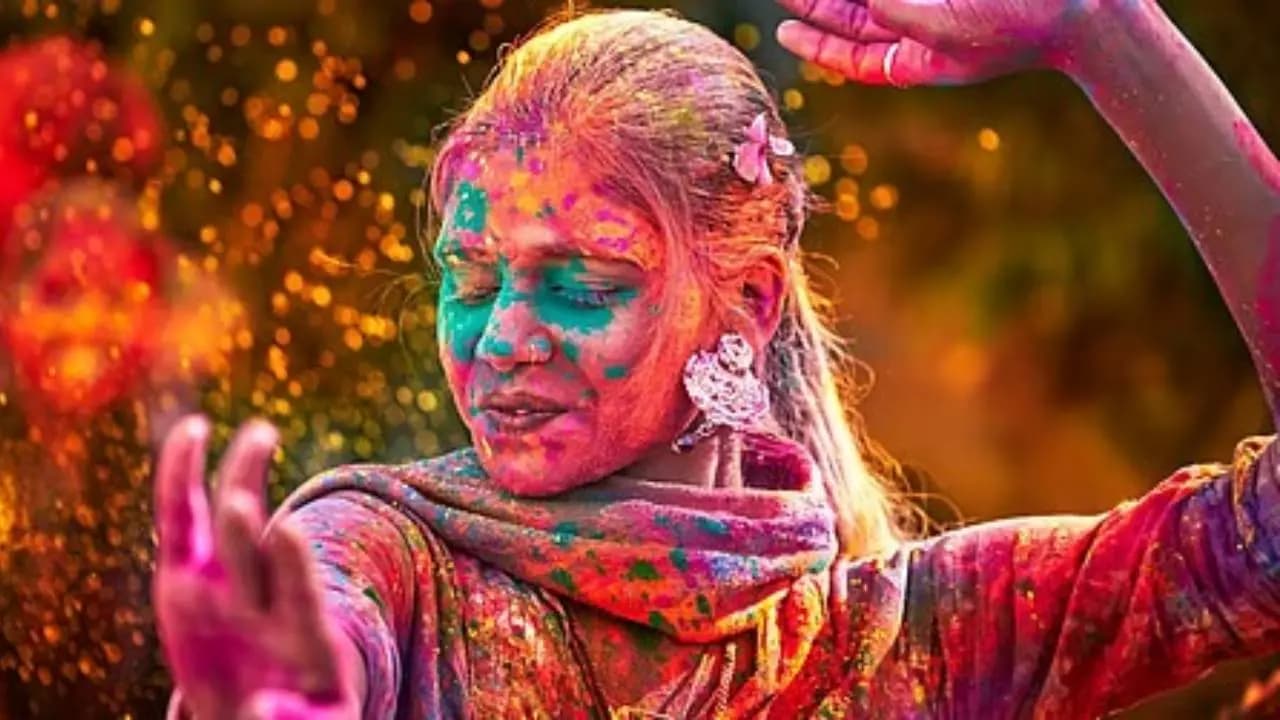 Holi 2026 health Tips stay safe while playing colours