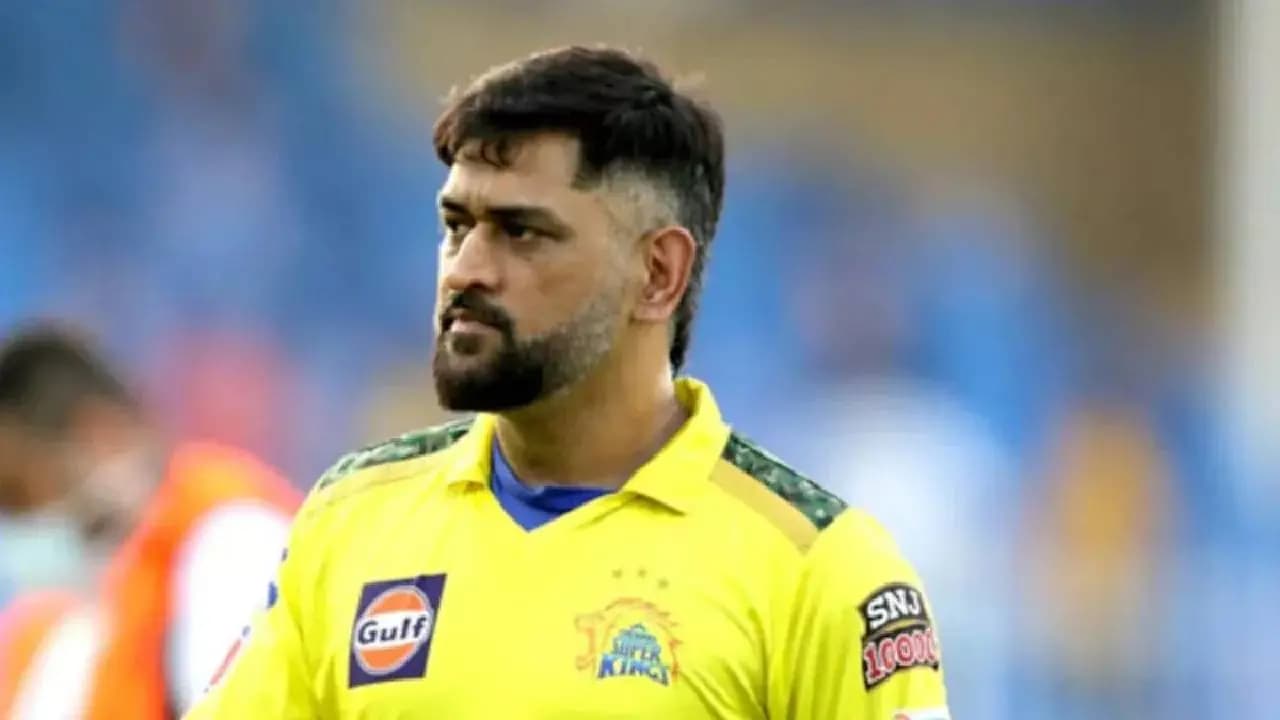 Mahendra singh dhoni dance viral in practice