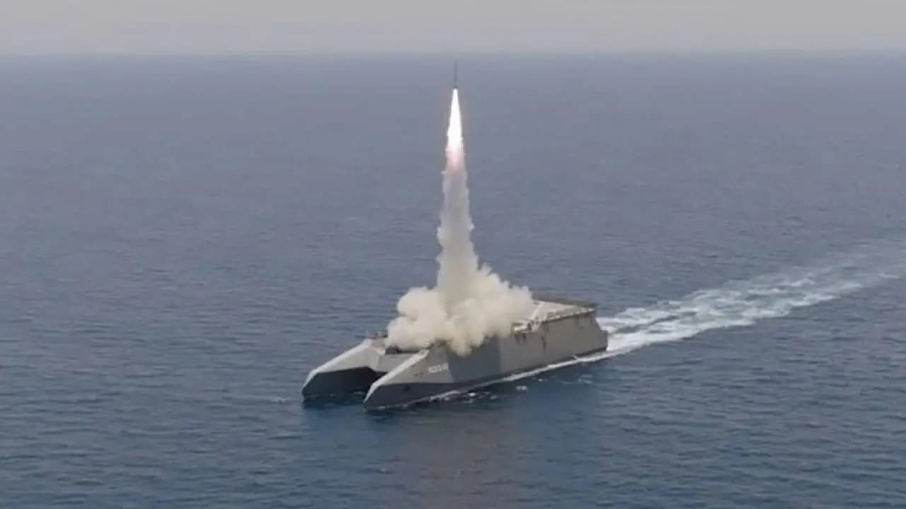 several tankers stranded in strait of hormuz amid irans warning to ships