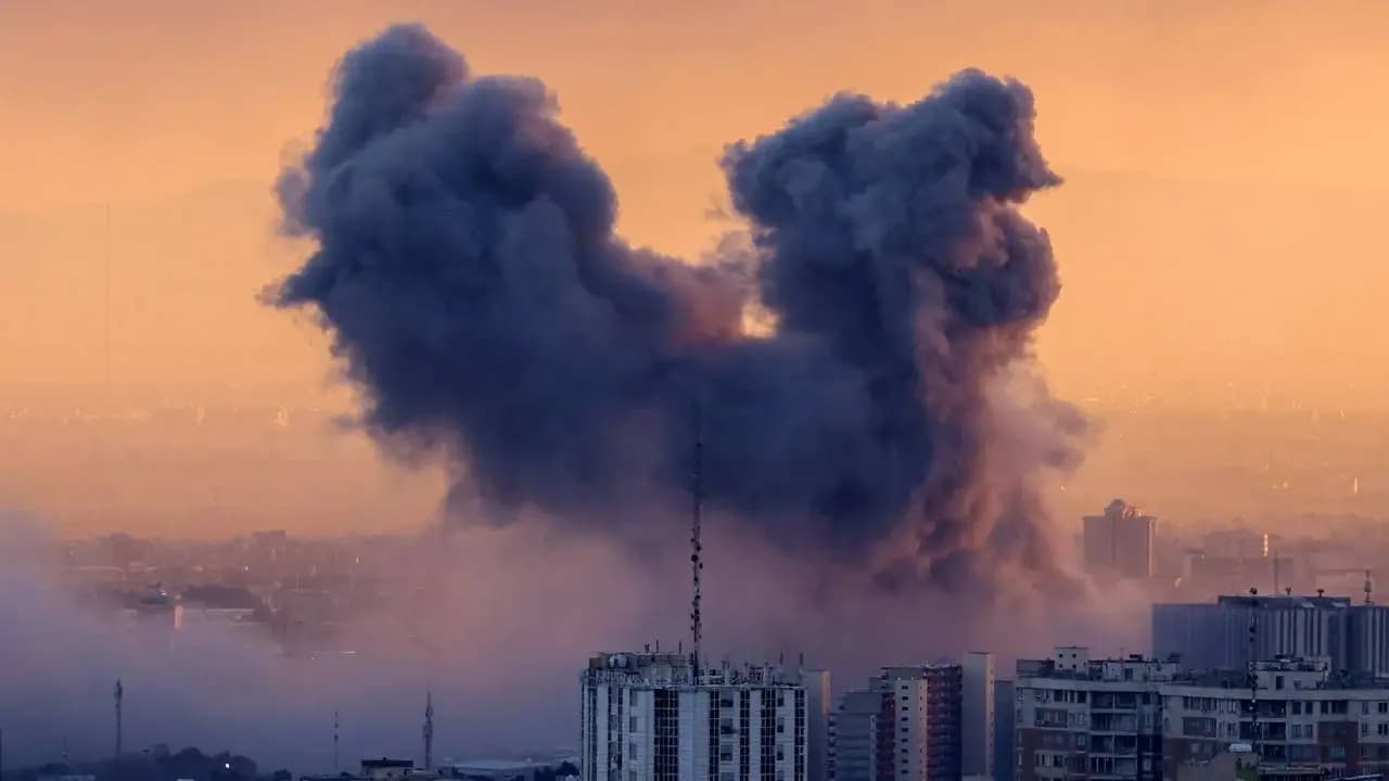 India sets up control room for citizens stuck amid Iran war