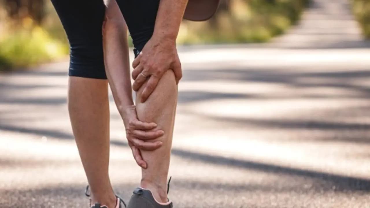 Why Leg Cramps Ruin Your Sleep: Causes and Natural Remedies for Restless Leg Syndrome