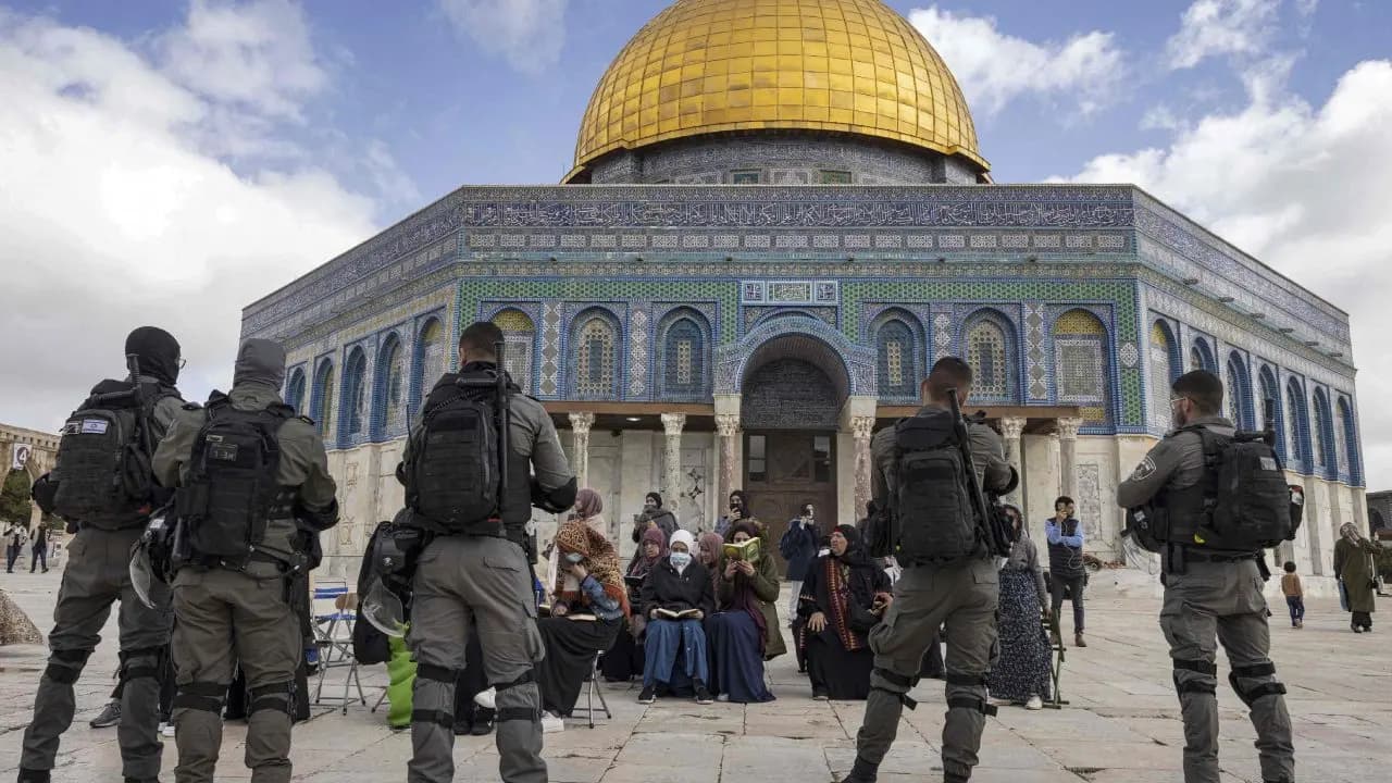 Israel calls for all out crusade against iran