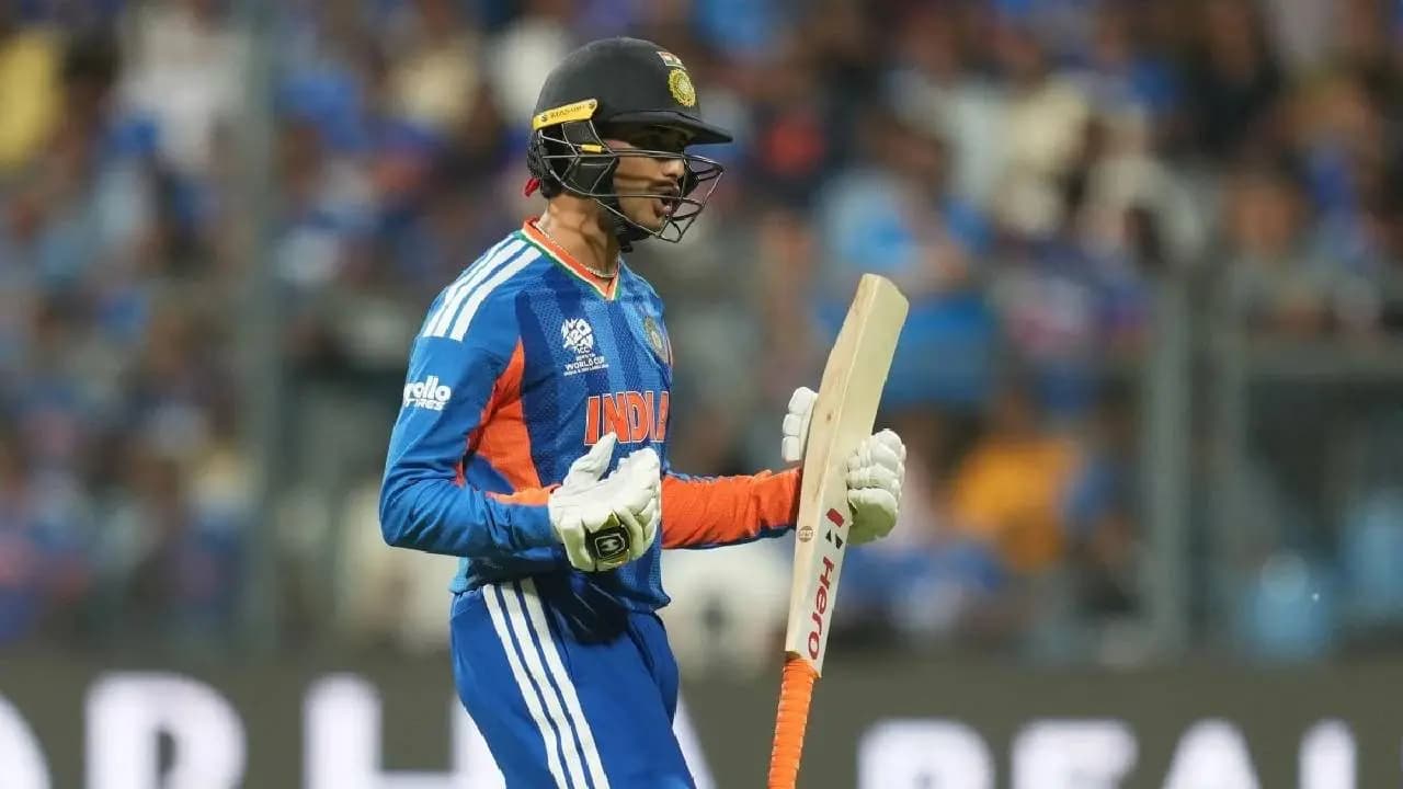 T20 world cup: Kapil Dev and Ravi Shastri backs out of form Abhishek Sharma to play final