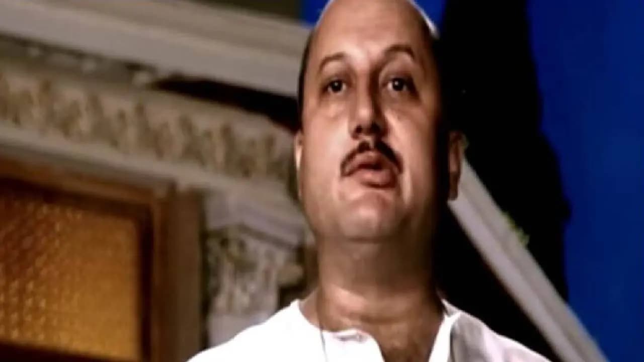 How Anupam Kher Filmed Hum Aapke Hain Koun Despite Suffering Facial Paralysis